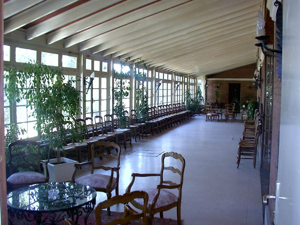 Hotel Du Parc Sancoins Exterior foto
