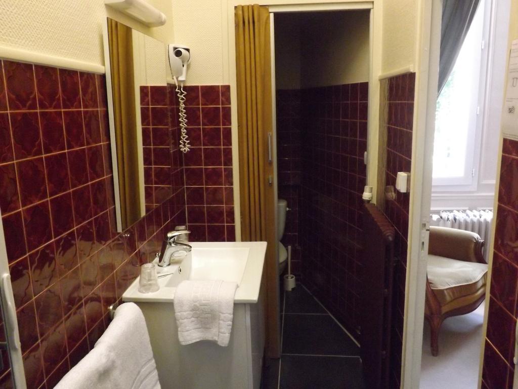 Hotel Du Parc Sancoins Zimmer foto