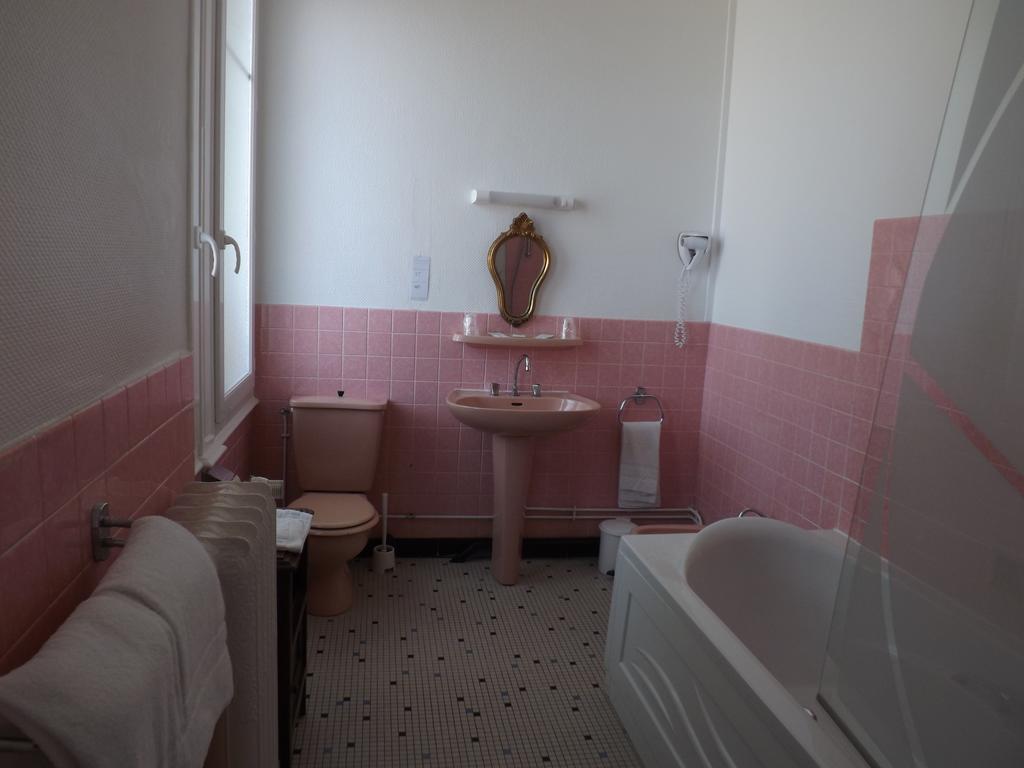 Hotel Du Parc Sancoins Zimmer foto